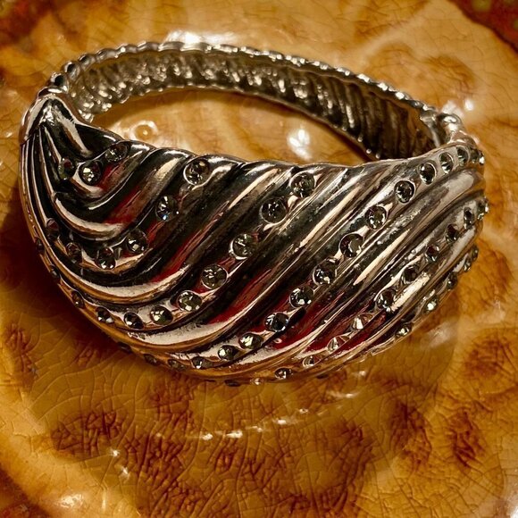 Oversized silver pave statement bracelet - Picture 1 of 13